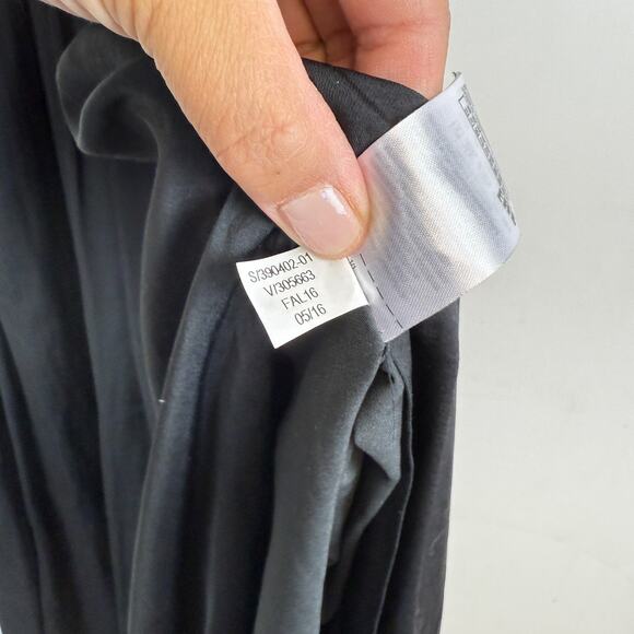 Banana Republic Maxi w Slits Pleated Vneck Dress Black Satin - 0P 0 Petite - Picture 8 of 12